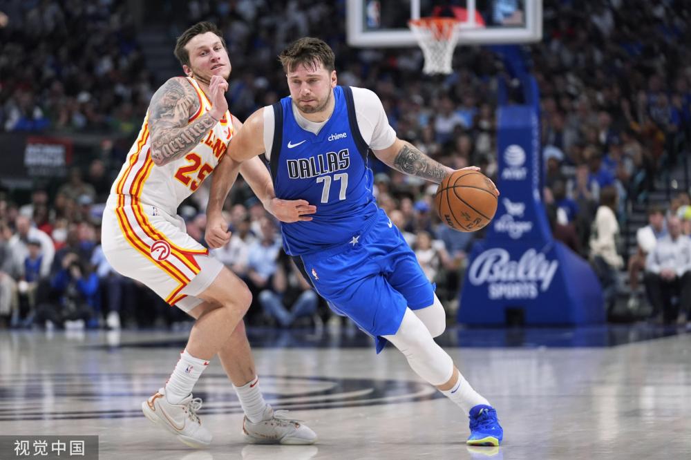 功不仅是她 功不仅是她