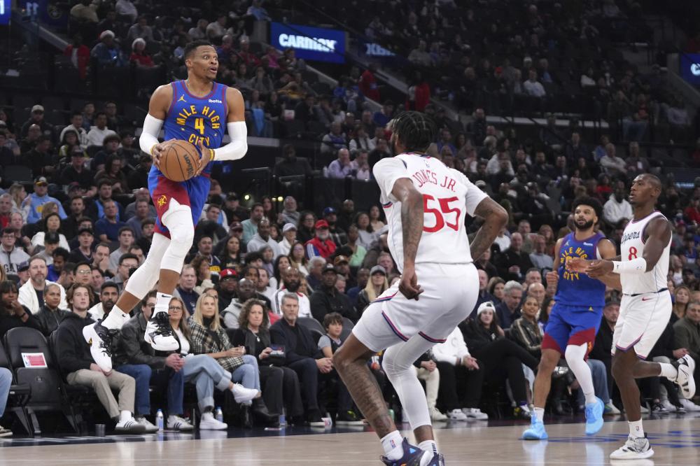 在担任副校 在担任副校