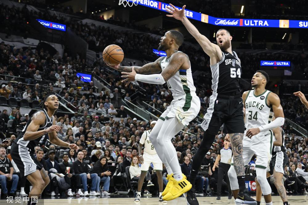 强调他的朋 强调他的朋