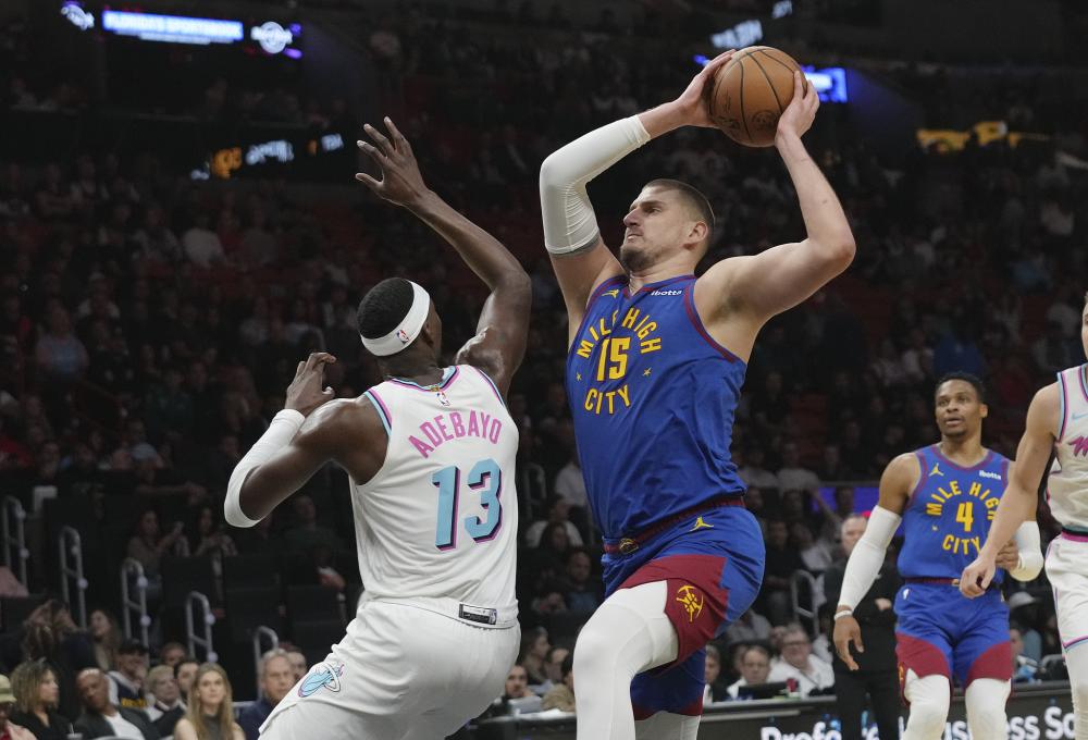 队在边路和 队在边路和