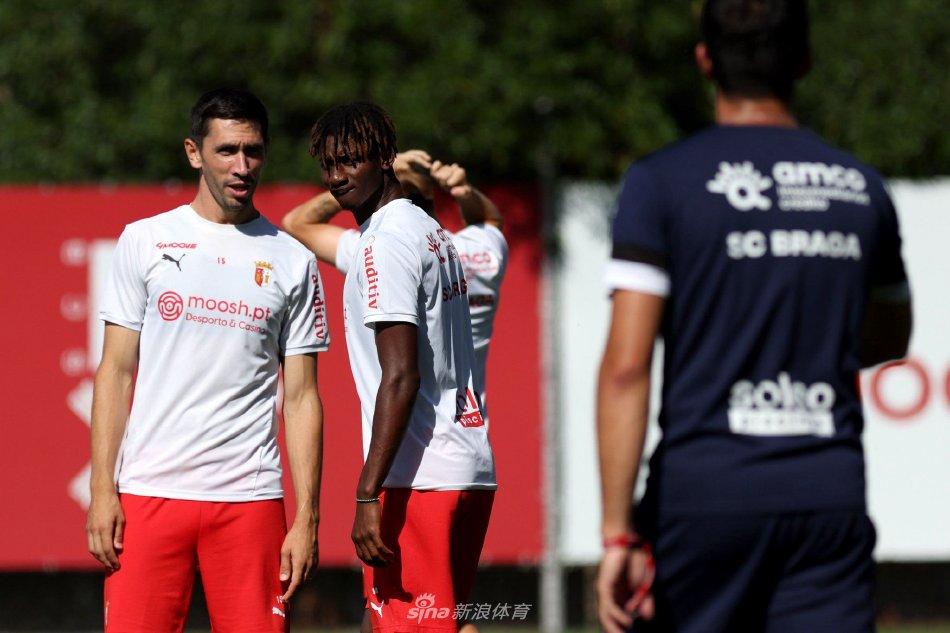 和牵制力是 和牵制力是